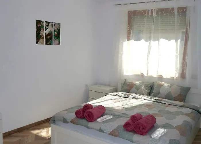 Draganovi 8 דירה *